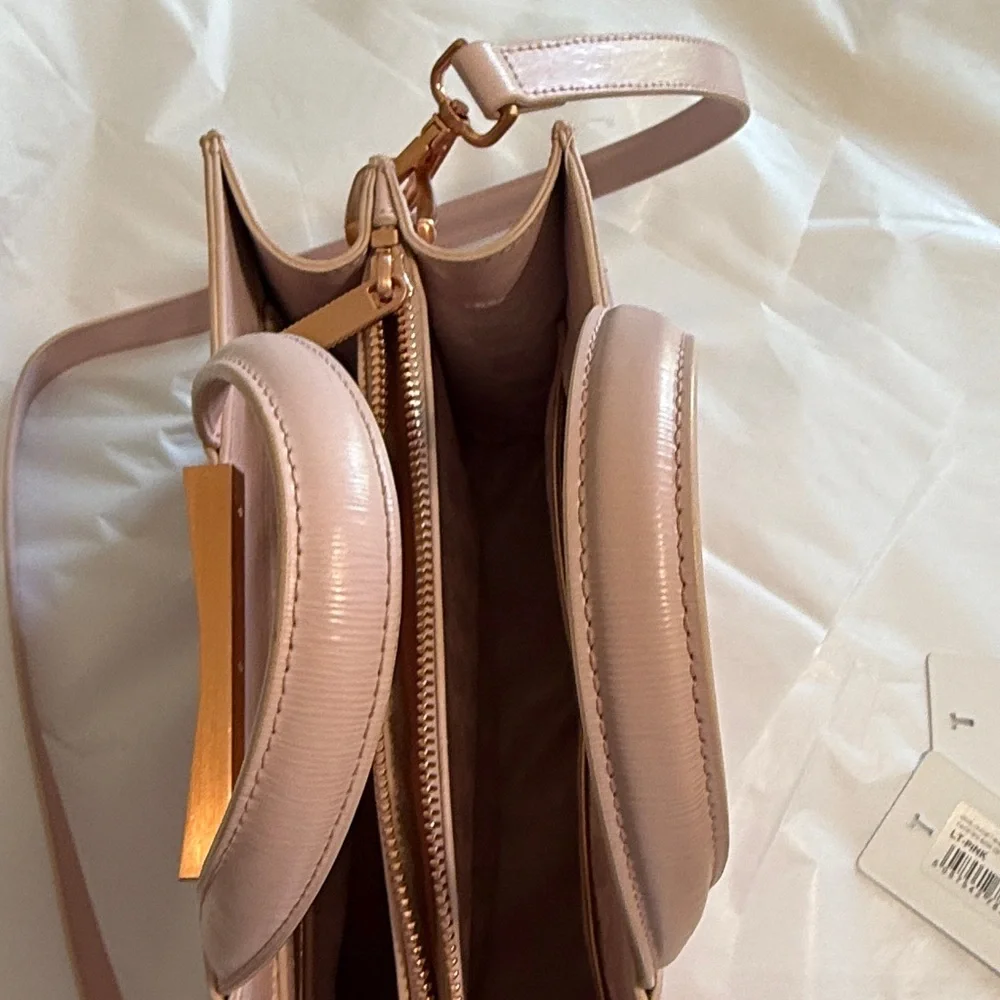 Ted Baker London 🌸 Light Pink Satchel with Gold Accents - Picture 14 of 17